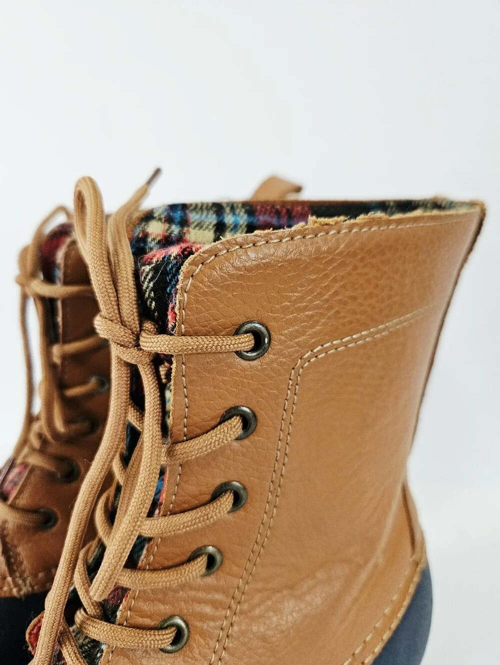 Sporto Ariel Tan Leather Plaid Lined Navy Lace Up Rubber Waterproof Duck Boots 8